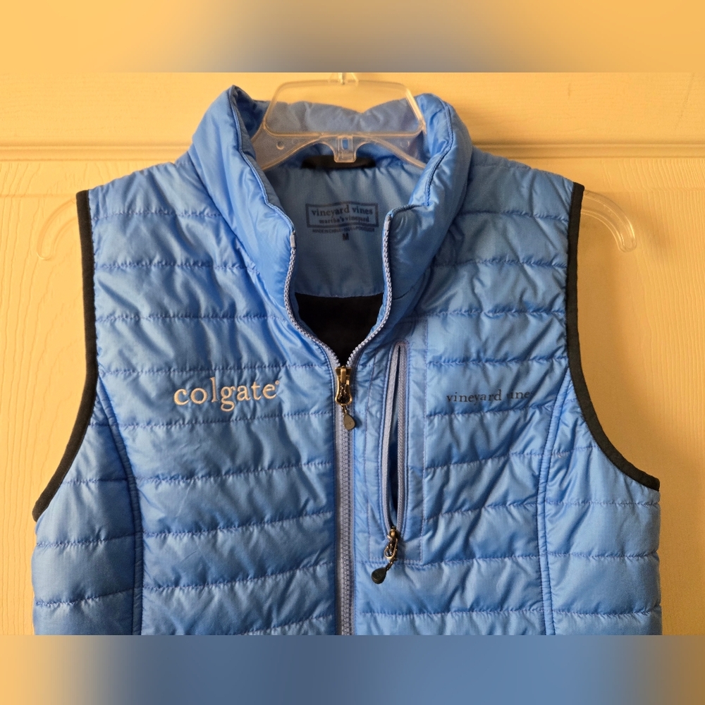 Vineyard Vines Women's Primaloft Quilted Vest  Sz Medium (Colgate Logo In Chest) - Picture 5 of 7